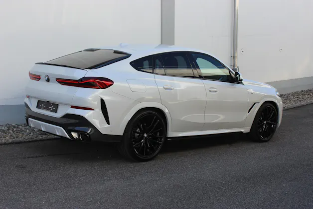 BMW X6 xDrive 48V 30d M Sport Pro *MINERALWEISS METALLIC*