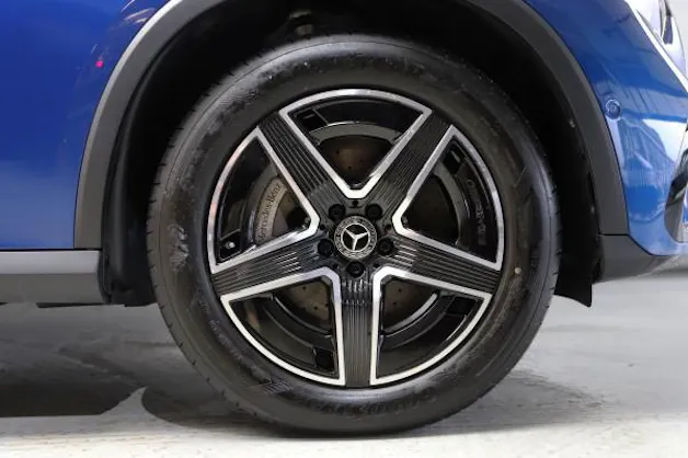 Mercedes-Benz GLC 300 4M AMG Line
