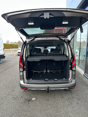 FORD TOURNEO CONNECT Grand 2.0 EcoB Active/122CV/Aut.