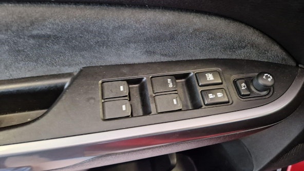 Vehicle image 7 Vehicle image 7