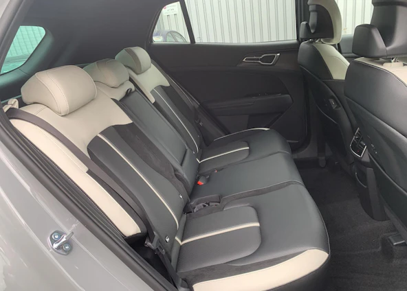 Fahrzeugbild 6 Fahrzeugbild 6