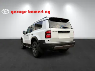Toyota Land Cruiser 2.8 D 48V Style