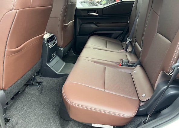 Vehicle image 10 Vehicle image 10