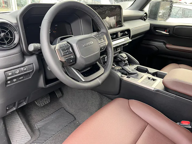 Toyota Land Cruiser 2.8 D 48V Style