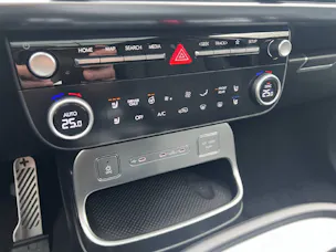 Hyundai Ioniq 9 Vertex Calligraphy 4WD 6P