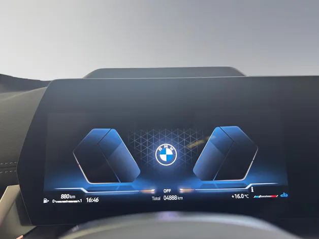 BMW X1 20d xDrive paddles