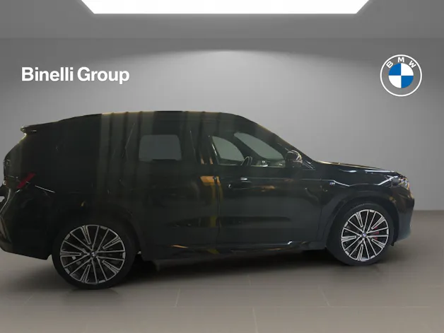 BMW X1 20d xDrive paddles