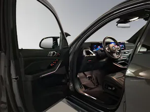 BMW X5 M60i xDrive