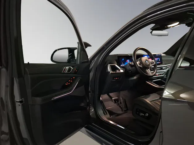 BMW X5 M60i xDrive