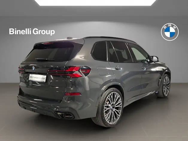 BMW X5 M60i xDrive