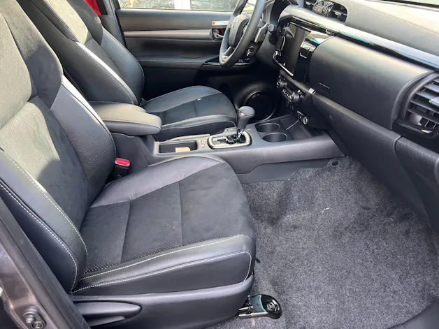 Toyota Hilux Double Cab.-Pick-up 2.8 D-4D 230 GR Sport II