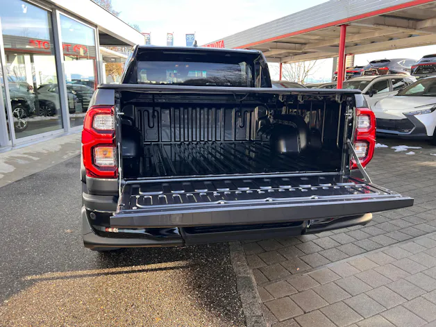 Toyota Hilux Double Cab.-Pick-up 2.8 D-4D 230 GR Sport II