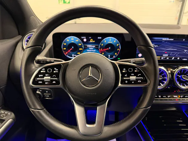 Mercedes-Benz GLA 200 Progressive