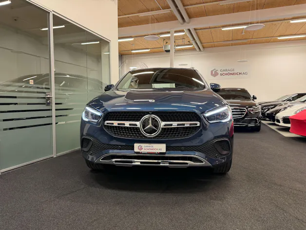 Mercedes-Benz GLA 200 Progressive
