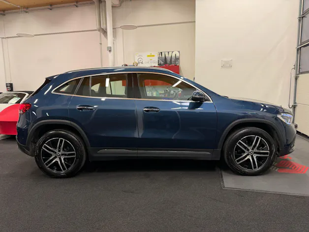 Mercedes-Benz GLA 200 Progressive