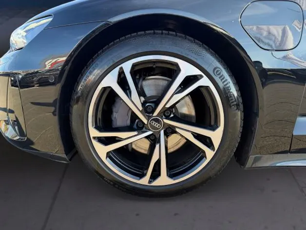 Audi e-tron GT quattro