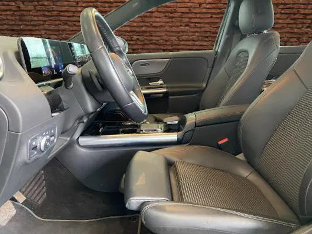 Mercedes-Benz GLA 250e Progressive 8G-D