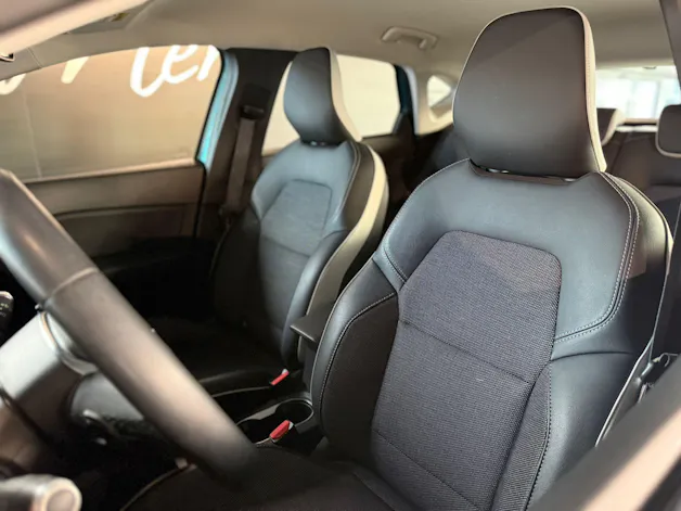 Renault Captur 1.3 TCe EDC Intens EDC