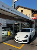 Porsche Cayman GT4