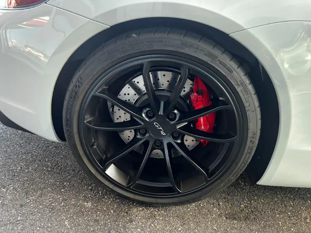 Porsche Cayman GT4