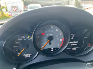 Porsche Cayman GT4