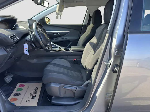 Peugeot 5008 1.5 BlueHDi Business Line
