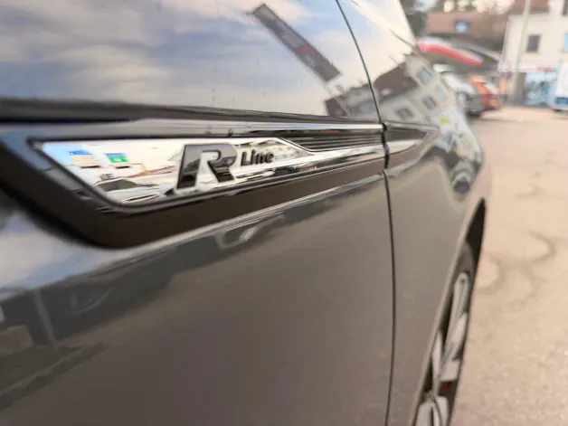 VW Touran 1.5 TSI DSG HIGHLINE R-LINE BLACK STYLE *** TOP AUSSTATTUNG ***