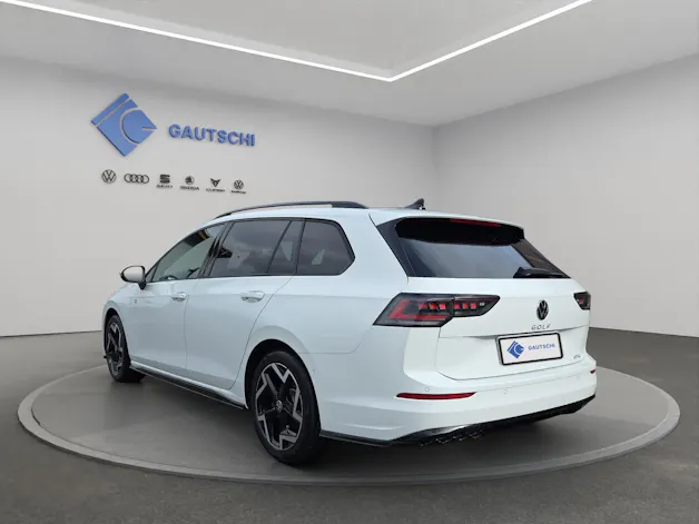 VW Golf Variant 1.5 eTSI mHEV R-Line