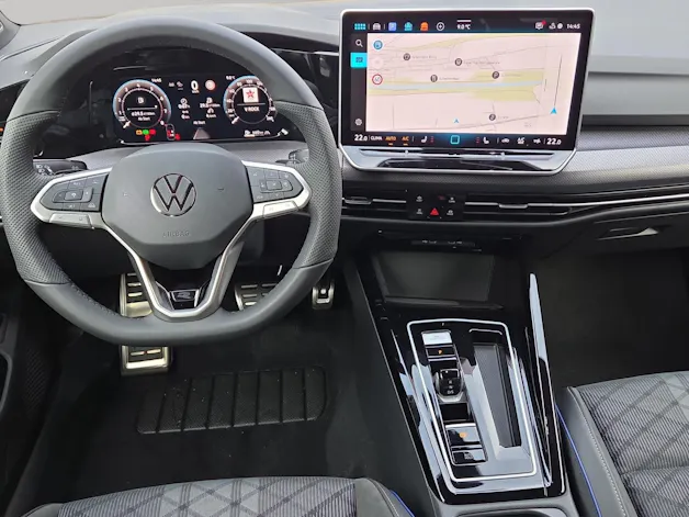 VW Golf Variant 1.5 eTSI mHEV R-Line