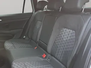VW Golf Variant 1.5 eTSI mHEV R-Line