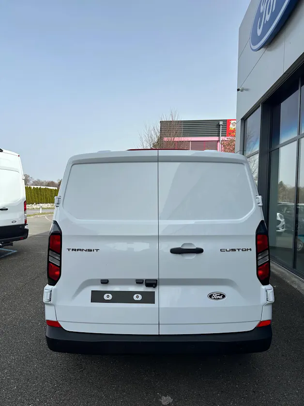 Ford Transit Custom Van 320 L1 2.0 Trend/136CV/Aut.