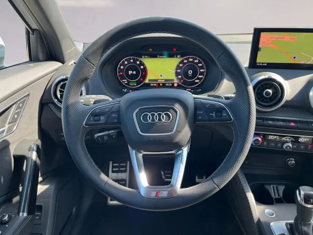 Audi Q2 40 TFSI S line quattro S-tronic
