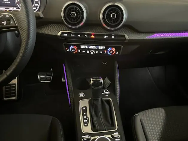 Audi Q2 40 TFSI S line quattro S-tronic