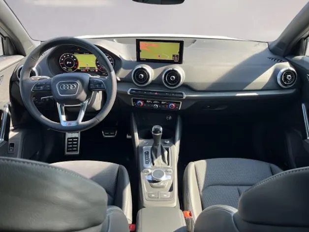 Audi Q2 40 TFSI S line quattro S-tronic