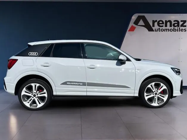 Audi Q2 40 TFSI S line quattro S-tronic