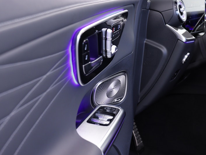 Vehicle image MERCEDES-BENZ GLC 220