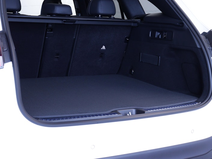 Vehicle image MERCEDES-BENZ GLC 220