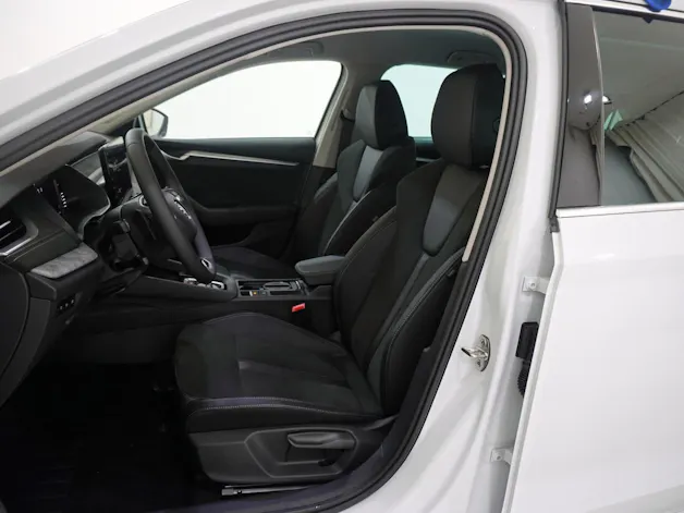 Škoda Octavia 1.5 TSI mHEV Selection-Lounge DSG