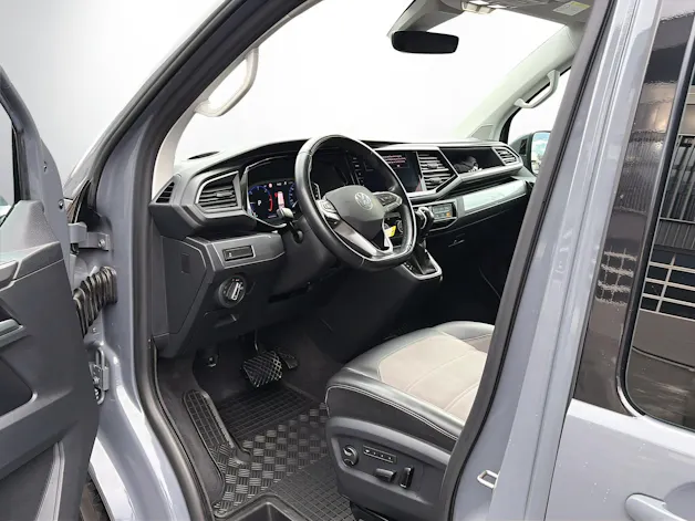 VW T6.1 Multivan 2.0 TDI 204 Highline DSG 4m