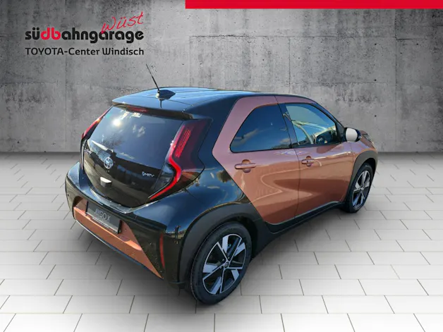 Toyota Aygo X 1.5 VVT-i HSD Trend