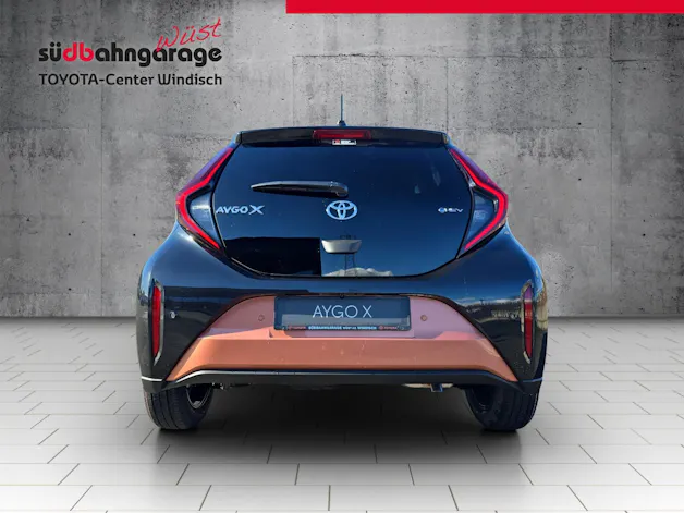 Toyota Aygo X 1.5 VVT-i HSD Trend