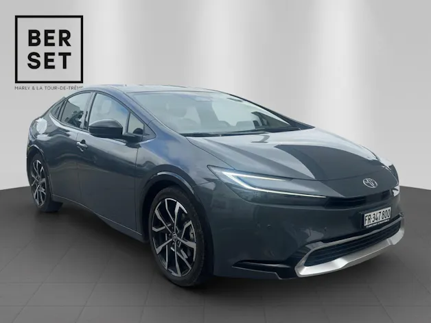 Toyota 2.0 Plug-In-Hybrid Style