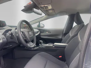 Toyota 2.0 Plug-In-Hybrid Style