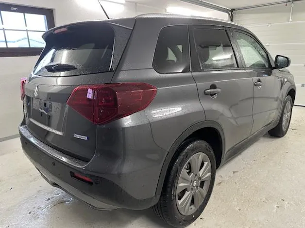 Suzuki Vitara 1.4 T Sakura Hybrid 4x4