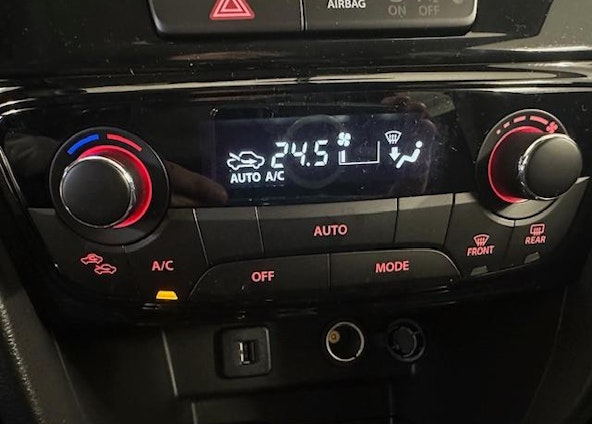 Vehicle image 8 Vehicle image 8