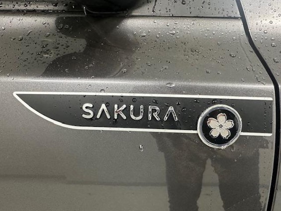 Vehicle image 12 Vehicle image 12