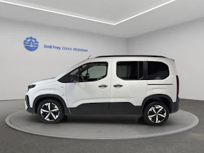 https://vehicle.imgix.net/4183513/a5395f1d-9b23-4cbf-b6a1-8308403d6039.jpg