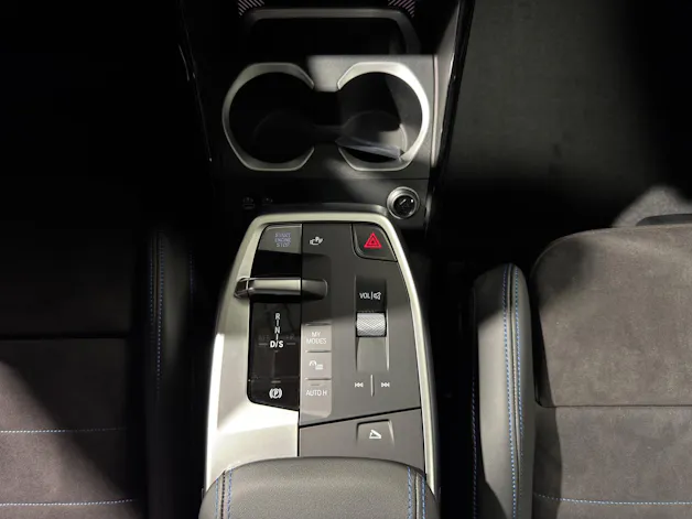 BMW X1 20d xDrive paddles
