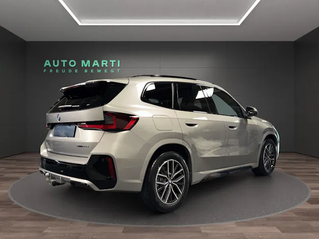 BMW X1 20d xDrive paddles