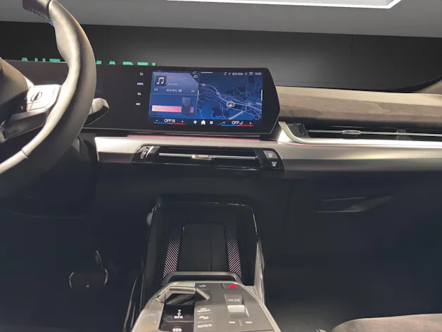 BMW X1 20d xDrive paddles